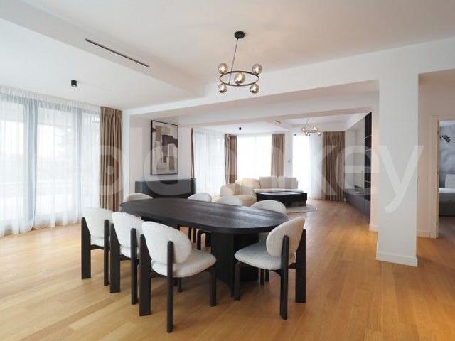 Apartament penthouse nemobilat cu 4 camere | 150.5mp terasa | ID:2563532