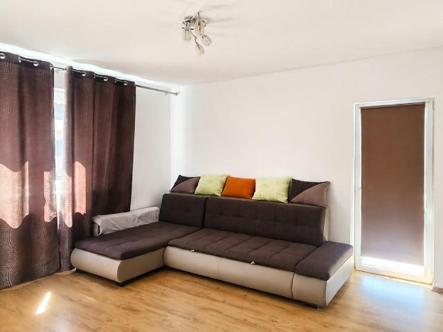 Apartament Pet Friendly cu 3 camere de inchiriat in Oradea, Prima Nufarul