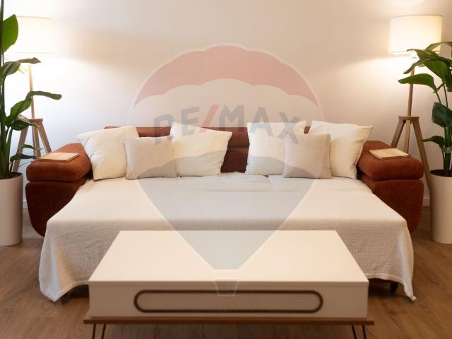 apartament premium cu 4 camere de închiriat ultracentral