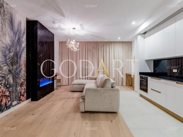 Apartament premium cu gradina