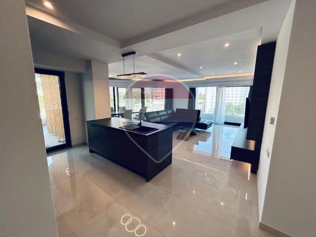 Apartament premium de închiriat 3 camere, terasa mare, l.
