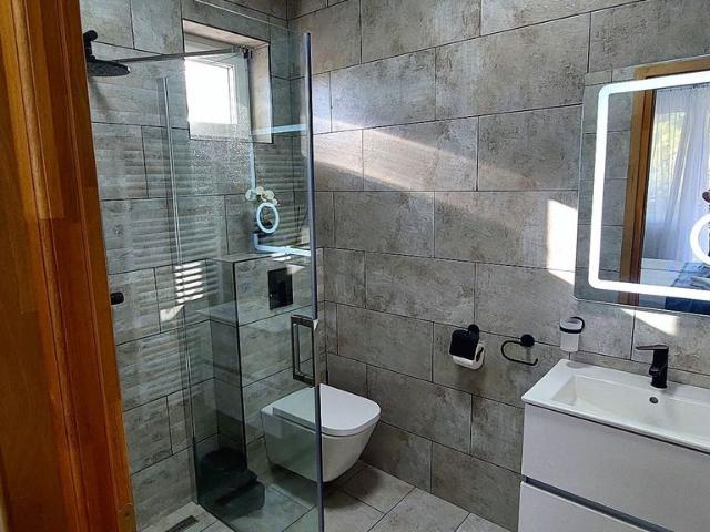 Apartament premium la casa 4 camere si curte | sub arini