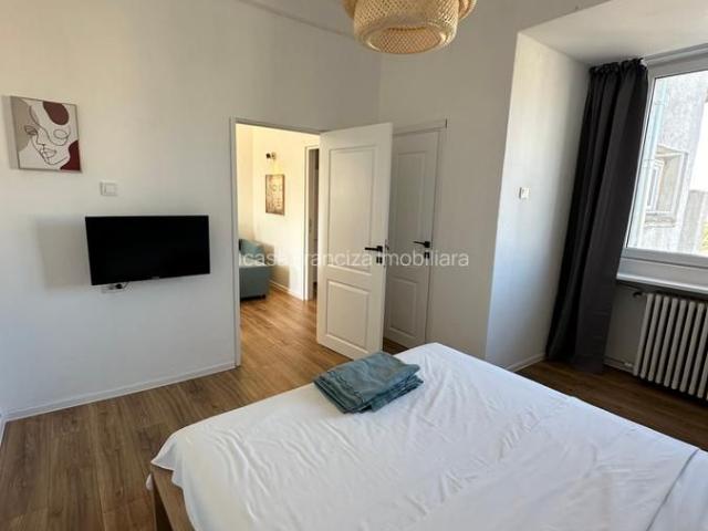 Apartament premium | Piata Romana | View