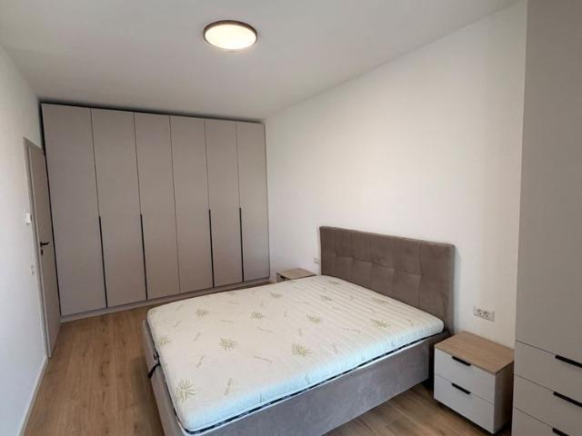 Apartament prima inchirere 2 camere, loc de parare, Torontalului