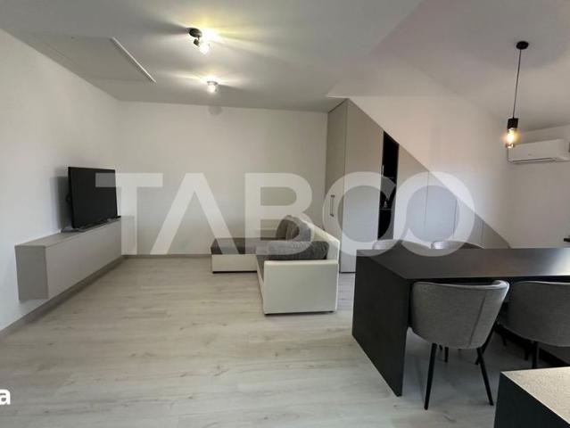 Apartament prima inchiriere 3 camere 72 mpu zona Strand Sibiu