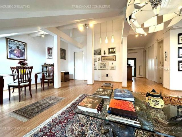 APARTAMENT RAFINAT IN VILA,MANSARDA 120MP ULTRACENTRAL/CENTRUL ISTORIC