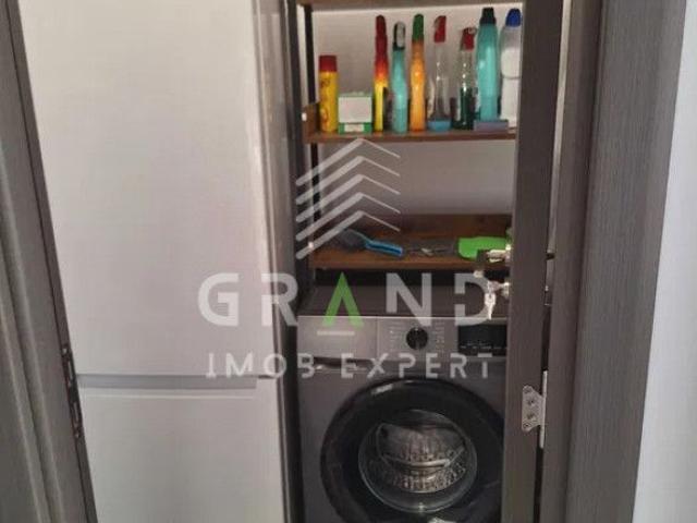 Apartament Renovat | 2 Camere semidecomandate | Balcon | Gar