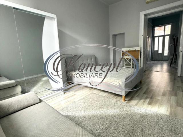 Apartament renovat in cladire monument pe str. Horea