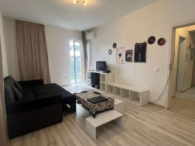 Apartament superb cu curte langa metrou Berceni
