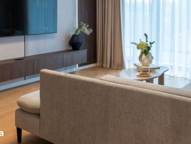 APARTAMENT SUPERB l MOBILAT l UTILAT l GARAJ l ONE FLOREASCA TOWERS