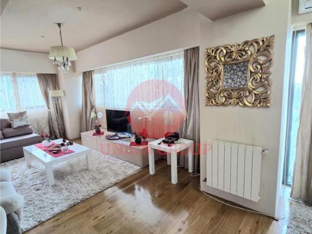 Apartament Superb, pe Malul Marii, zona Faleza Nord