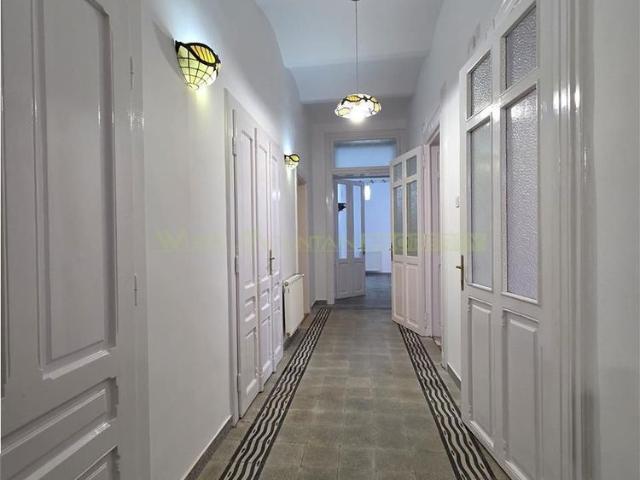 Apartament superb renovat in Centrul Istoric Brasov