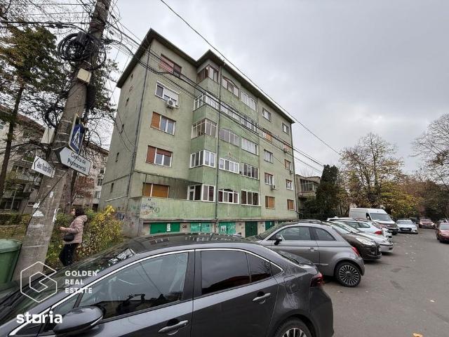 Apartament spațios 3 camere, zona centrala Take Ionescu / Str. Bucures