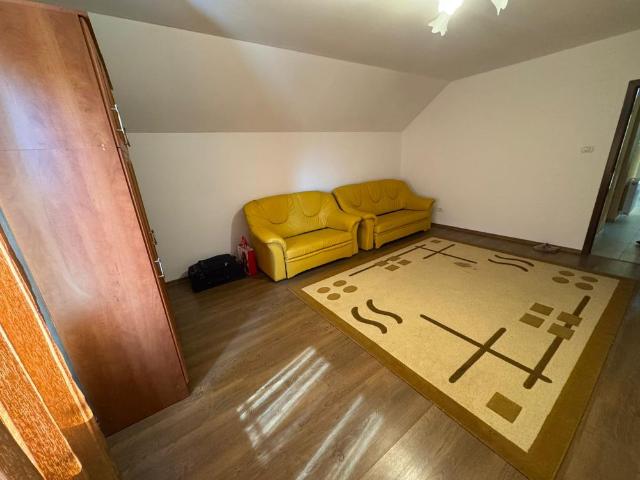 Apartament spațios cu 2 camere – Ghiroda