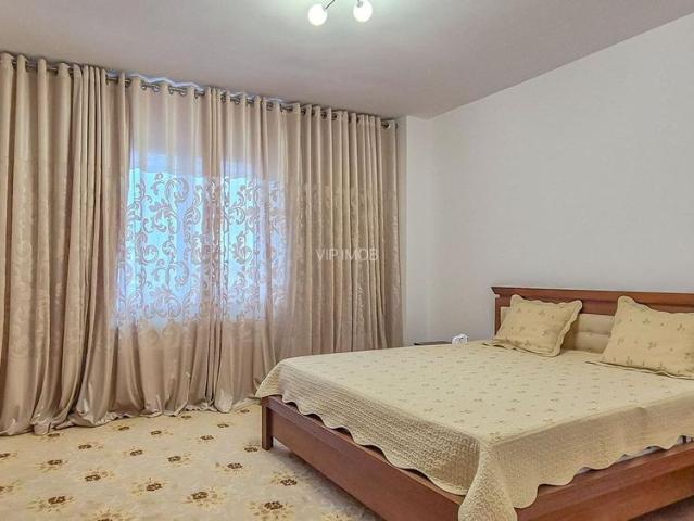 Apartament Spațios de 2 Camere | Zona Răcădău | 2 Băi | Loc de Parcare