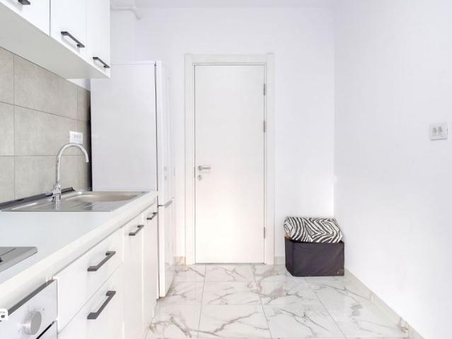 Apartament Spațios Și Curte În Cristian