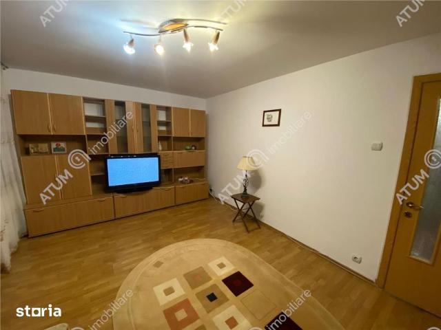 Apartament spatios 2 camere decomandate 2 balcoane si 2 bai in Sibiu