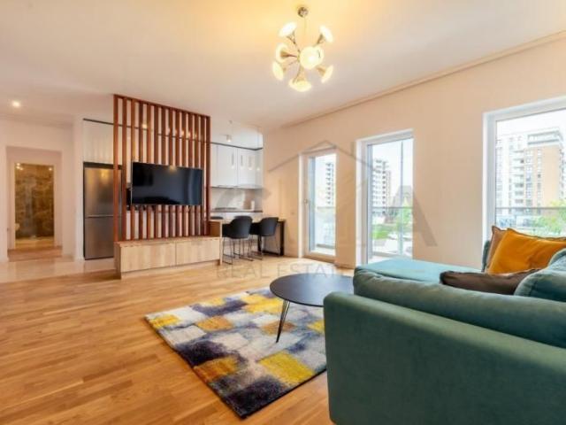 Apartament spatios cu 3 camere in Buna Ziua!