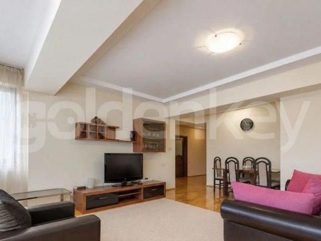 Apartament spatios cu 3 camere langa metrou | ID:6300