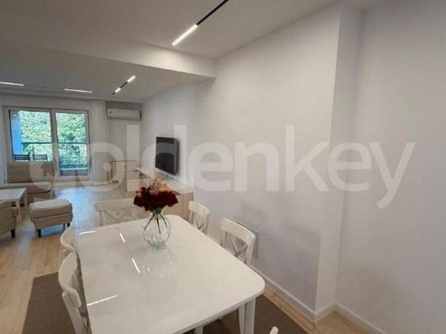 Apartament spatios cu 3 camere | langa metrou si parc | ID:2663676