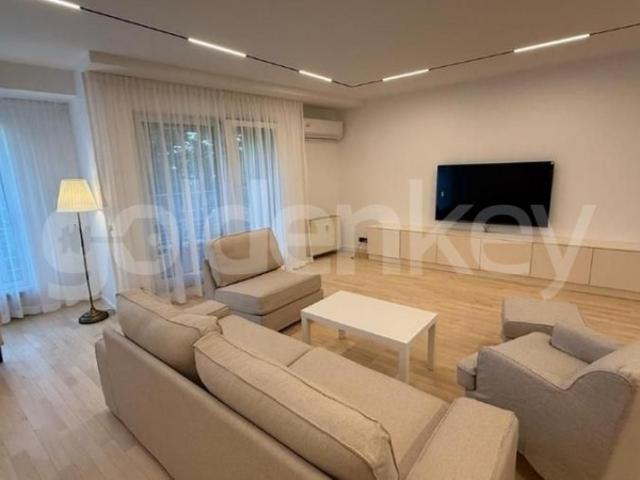 Apartament spatios cu 3 camere | langa metrou si parc | ID:2663676