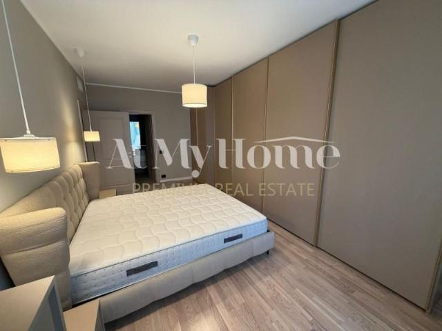 Apartament spatios cu 3 camere/ PARCARE/HERASTRAU