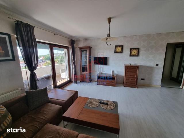 Apartament spatios cu 2 camere cu vedere frumoasa