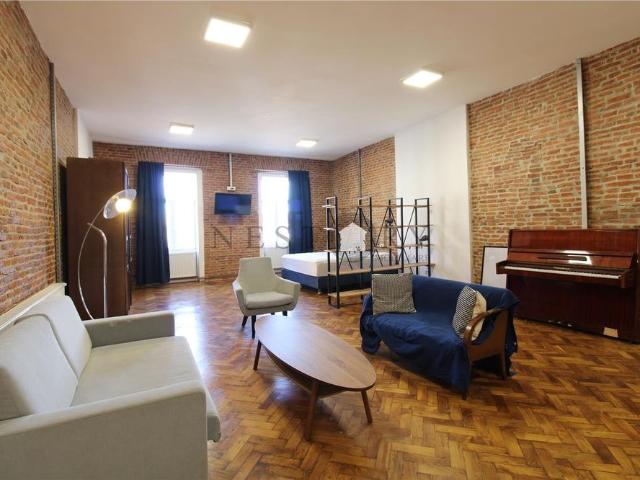 Apartament spatios cu 2 camere, Ultracentral, Piata Unirii