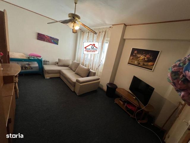 Apartament spatios! Bloc din 1984, constructie durabila! CE1178
