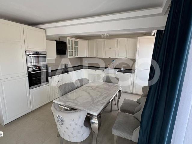 Apartament spatios de inchiriat 110 mpu in zona Strand