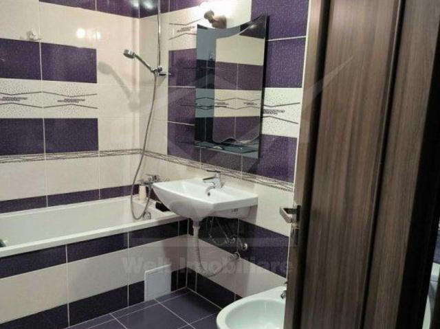 Apartament spatios de inchiriat, 3 camere, Floresti