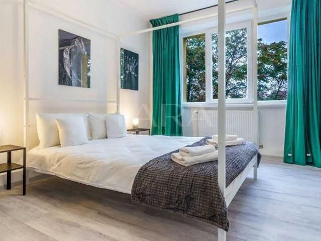 Apartament spatios in Centru, 3 dormitoare, parcare, Parcul Central