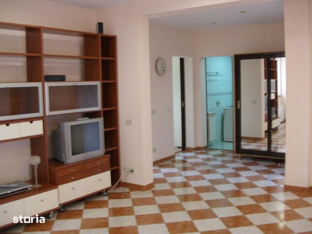 Apartament spatios si luminos Palatul Cotroceni