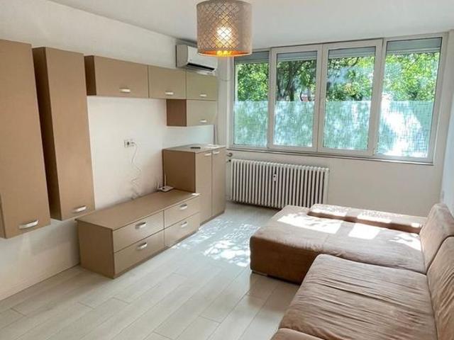 APARTAMENT SPATIOS ZONA KISELEFF