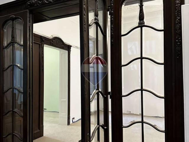 Apartament spectaculos 5 camere, 186 mp, vila interbelica restaurata