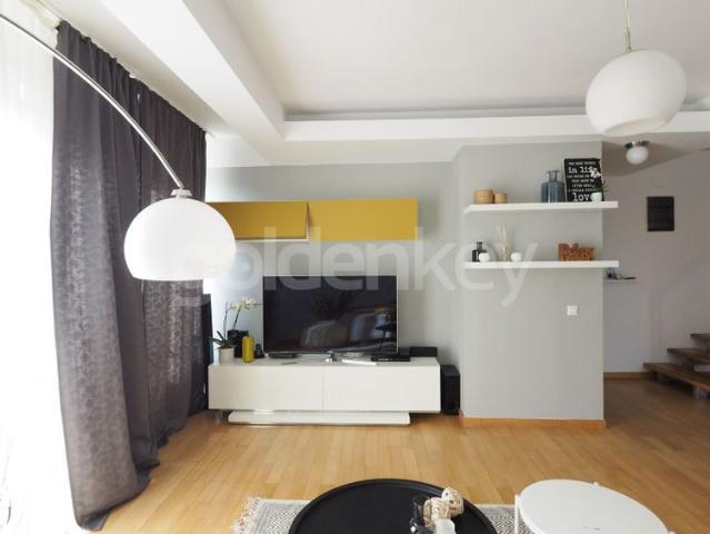 Apartament triplex modern cu 5 camere