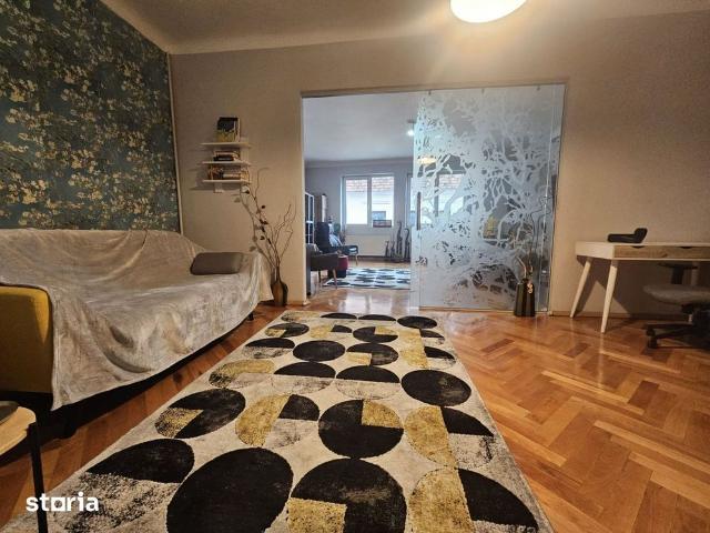 Apartament ultracentral, 80 mp utili, 3 camere, pentru locuit sau biro
