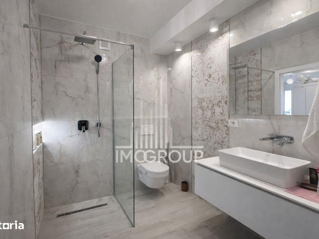 Apartament ultrafinisat cu parcare si priveliste superba, in complexul