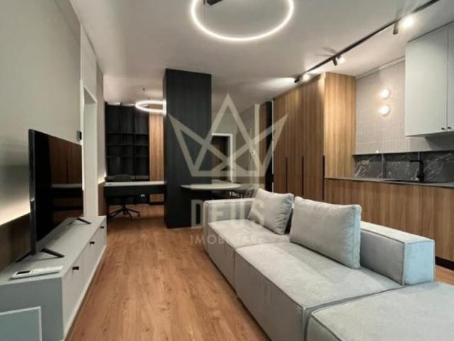 Apartament ultramodern cu gradina la prima inchiriere