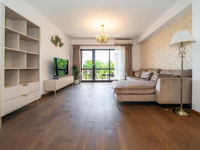 Apartament vizavi de Parcul Sub Arini, parcare subterana, 3 camere