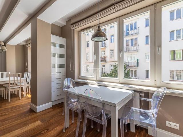 Apartament w kamienicy Art Deco