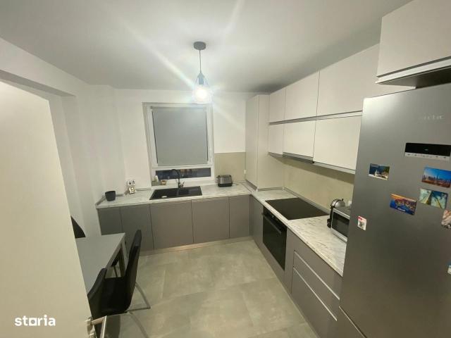 Apartament zona CORESI mobilat + loc de parcare
