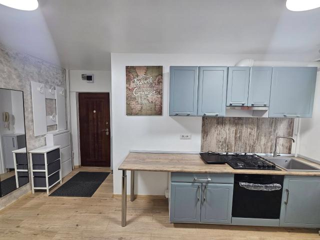 Apartament, zona Podu de Piatra