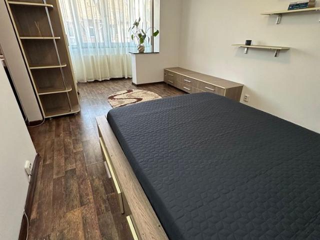 Apartament 1 cameră de închiriat