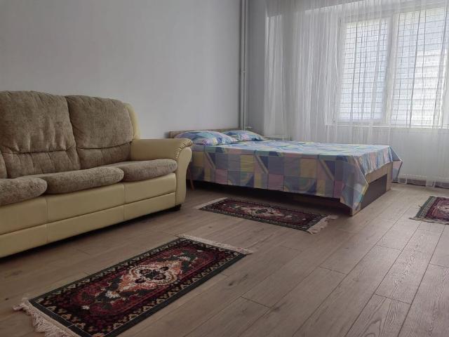 Apartament 1 cameră, decomandat, 45 mp