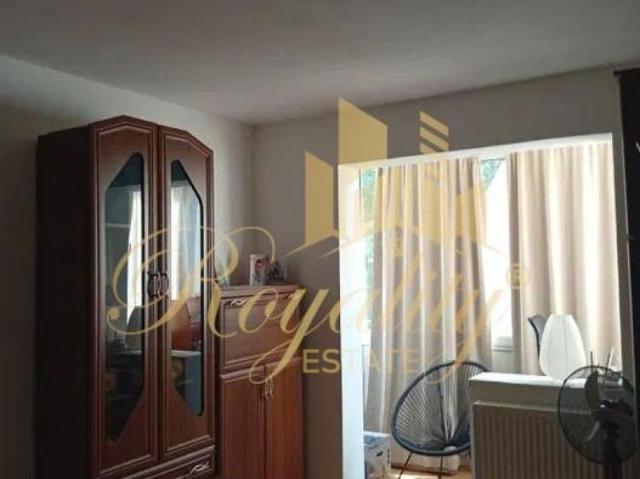 Apartament 1 camera, centrala proprie, etaj 3 Zona Dacia