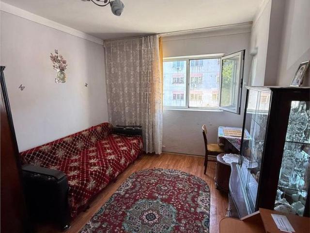 Apartament 1 Camera Decomandat Metalurgie