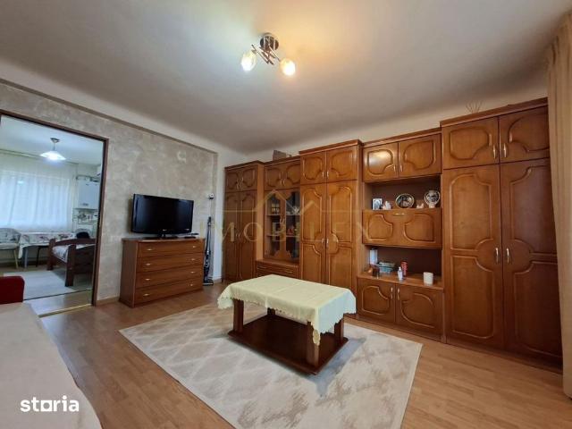 Apartament 1 camera, decomandat, zona Iris