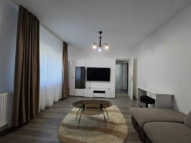 Apartament 1 camera, decomandat, zona Rediu