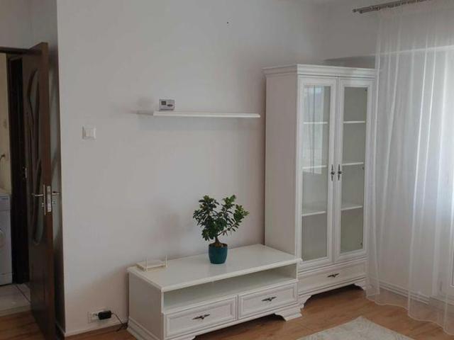 Apartament 1 camera recent renovat Nicolina 1
